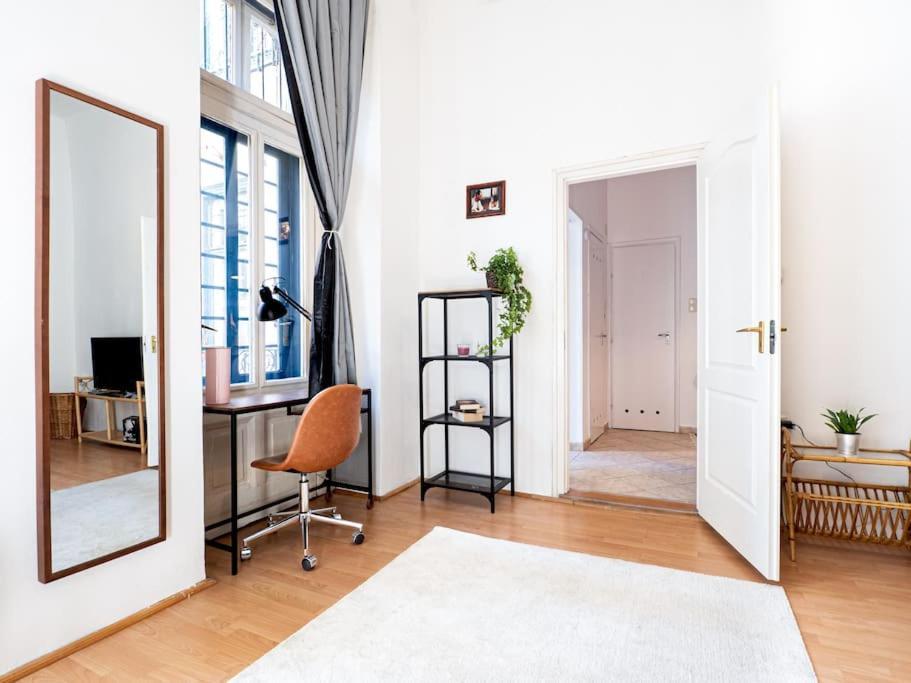 Sunshine Apartment - With Garage Budapest Esterno foto