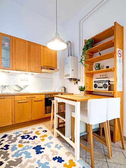 Sunshine Apartment - With Garage Budapest Esterno foto